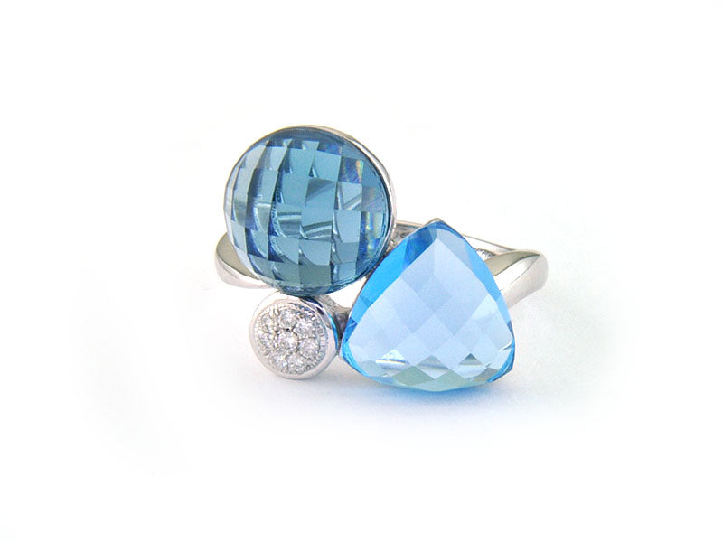 EFFY 14K WHITE GOLD DIAMOND,SWISS BLUE-SIDE and LONDON BLUE-CENTER RING