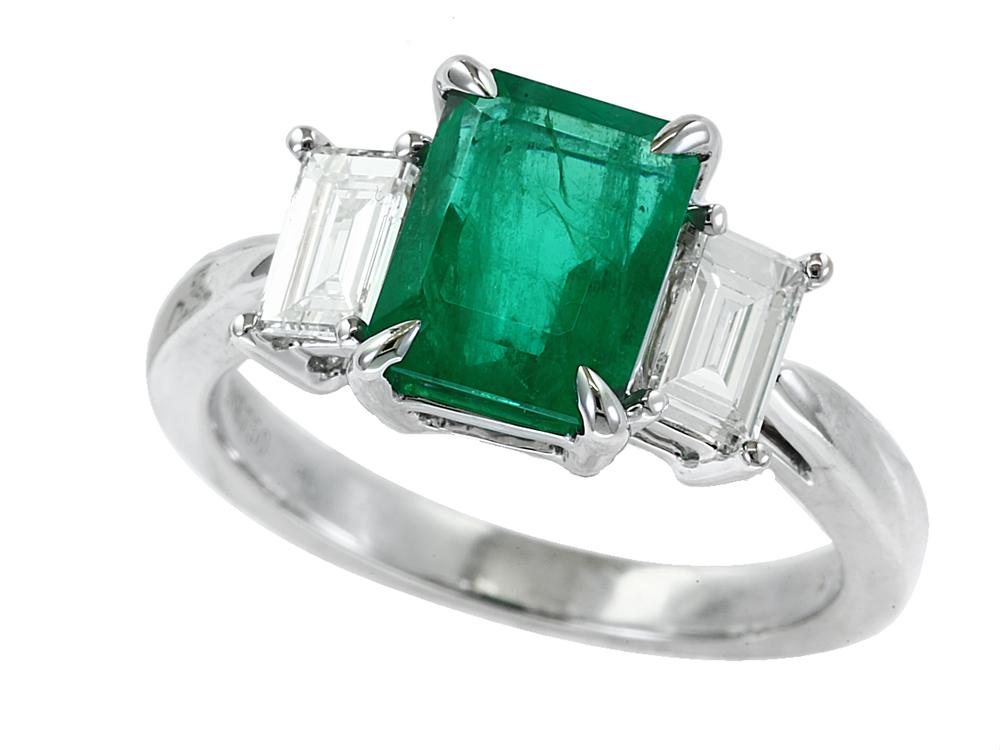 EFFY 18K WHITE GOLD NATURAL EMERALD RING