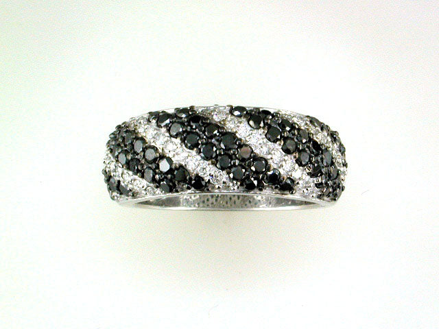 EFFY 14K WHITE GOLD DIAMOND,BLACK DIAMOND, RING